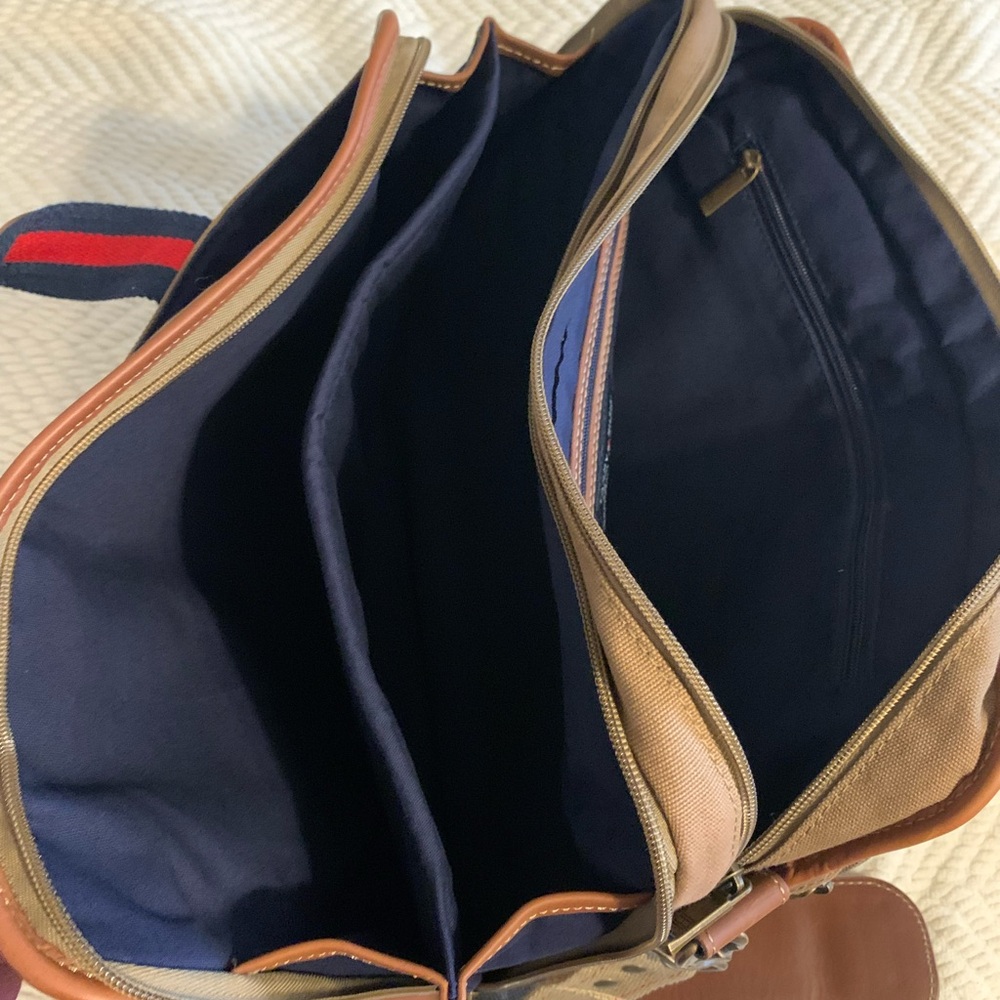 Tommy Hilfiger Classic canvas& leather messenger/laptop bag - Picture 9 of 15